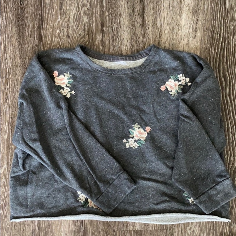 Cropped floral sweatshirt